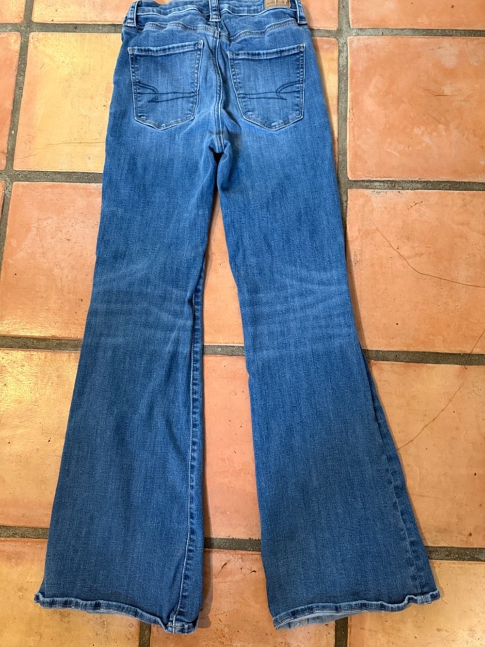 American Eagle Outfitters Medium Blue Wide-Leg Flare Jeans - Picture 5 of 9